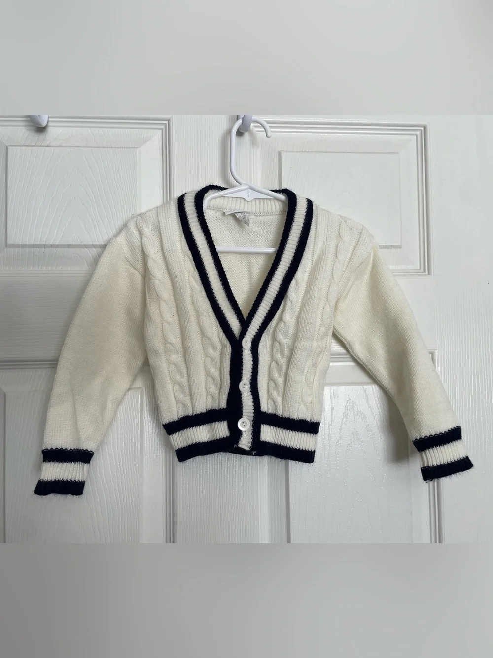 Vintage Carters size 18-24 months Classic Cable-Knit V-Neck Cardigan Sweater